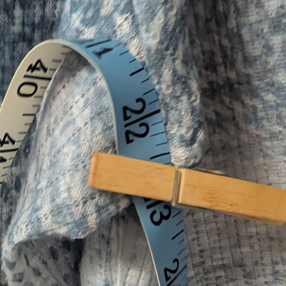 Women's ombre blue tunic top, size Large - Picture 4 of 4